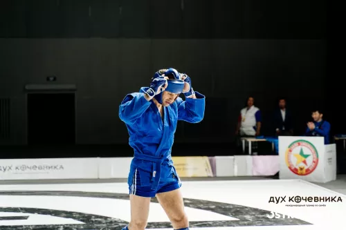 Спортивный клуб Островский 13  в  Чите