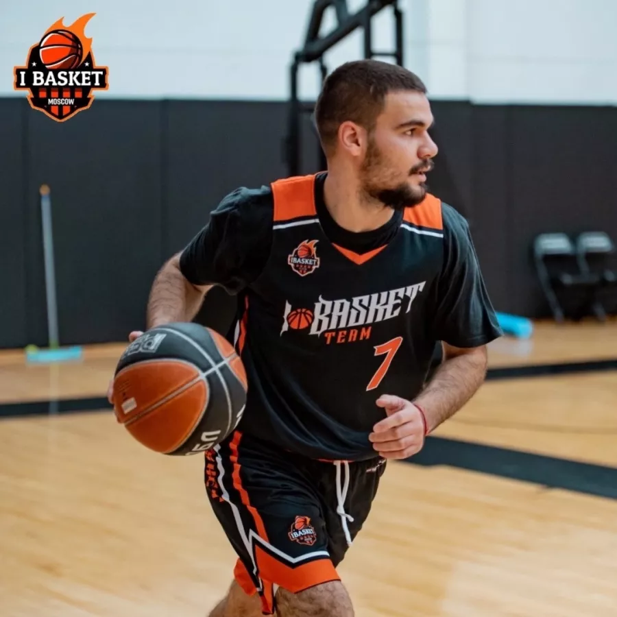 Баскетбольная академия Ibasket на Малой Переяславской в Москве: Баскетбол, Зал, Мяч, Игра, Баскетболист, Баскетбольное кольцо, Тренировка, Тренер,