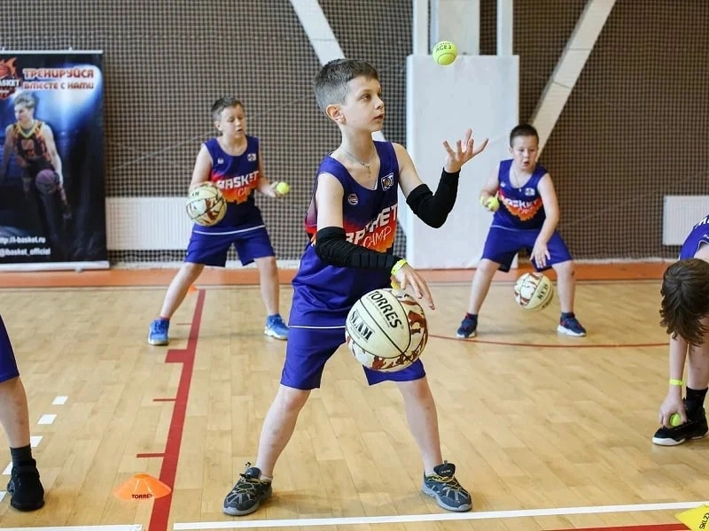 Баскетбольная академия Ibasket на Нижегородской в Москве: Баскетбол, Зал, Мяч, Игра, Баскетболист, Баскетбольное кольцо, Тренировка, Тренер,