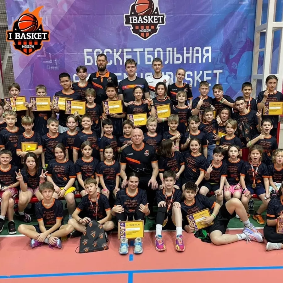 Баскетбольная академия Ibasket на Волжской в Москве: Баскетбол, Зал, Мяч, Игра, Баскетболист, Баскетбольное кольцо, Тренировка, Тренер,