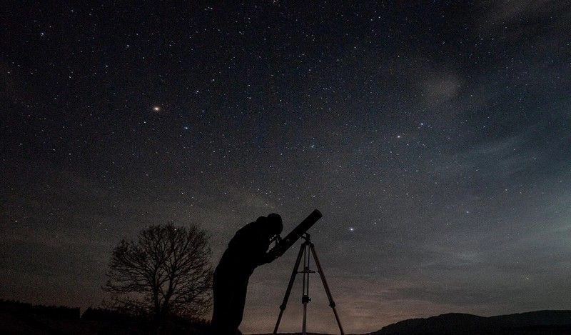 Общество по изучению астрономии Astronomy Group в Дубаи: Туристам, Астрономия, Astronomy , Astronomy Tourists , Tourists , Visiting , Meteor Shower,