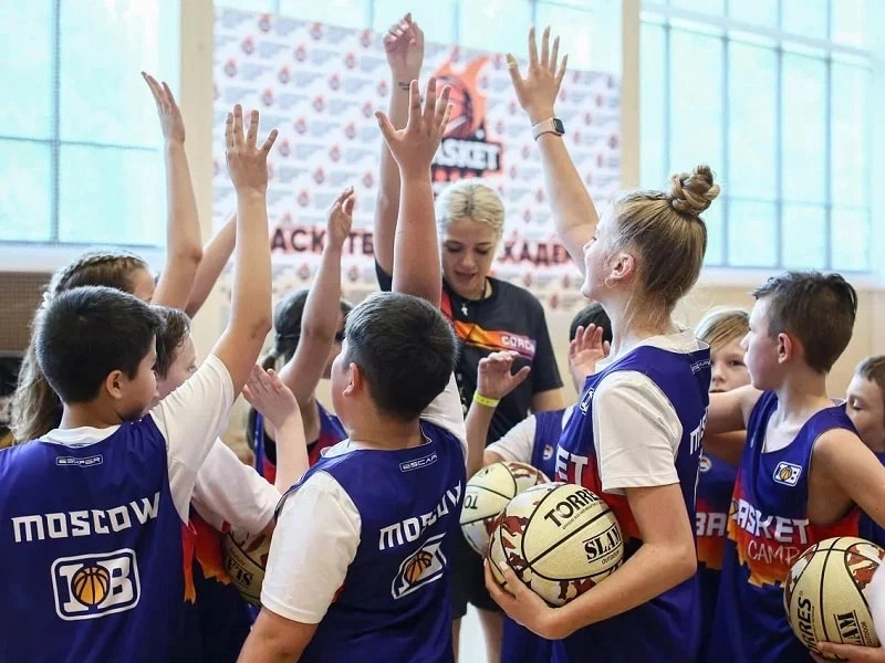 Баскетбольная академия Ibasket на Боткинской в Москве: Баскетбол, Зал, Мяч, Игра, Баскетболист, Баскетбольное кольцо, Тренировка, Тренер,