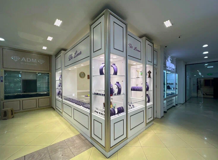 Ювелирный магазин De Laur в Ереване: Мода, Украшения, Ювелирные изделия, Аксессуары, Бижутерия,
