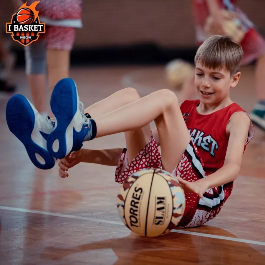 Баскетбольная академия Ibasket на Ясеневой в Москве: Баскетбол, Зал, Мяч, Игра, Баскетболист, Баскетбольное кольцо, Тренировка, Тренер,