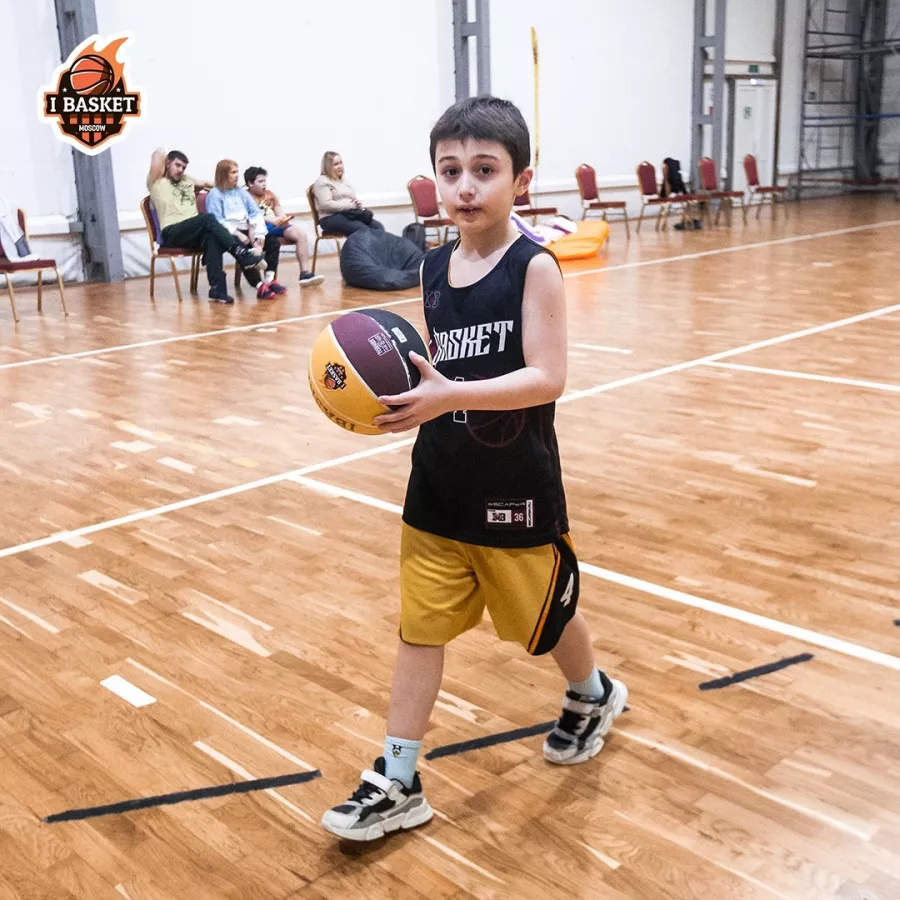 Баскетбольная академия Ibasket на Тамбовской в Москве: Баскетбол, Зал, Мяч, Игра, Баскетболист, Баскетбольное кольцо, Тренировка, Тренер,