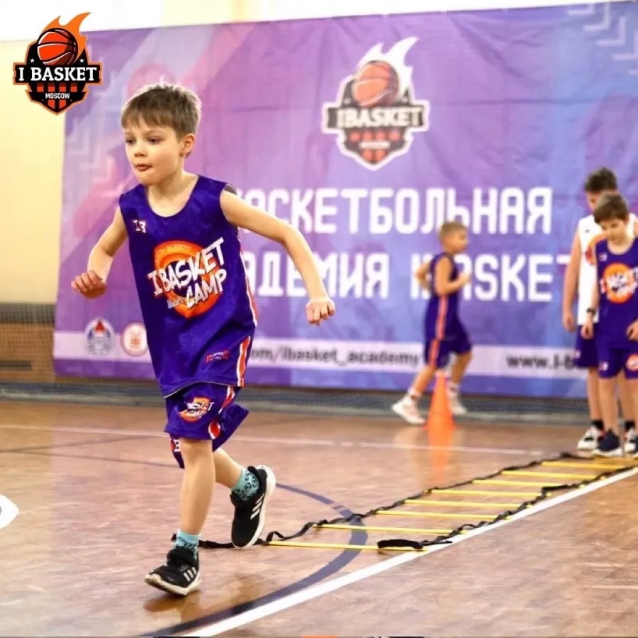 Баскетбольная академия Ibasket на Тамбовской в Москве: Баскетбол, Зал, Мяч, Игра, Баскетболист, Баскетбольное кольцо, Тренировка, Тренер,
