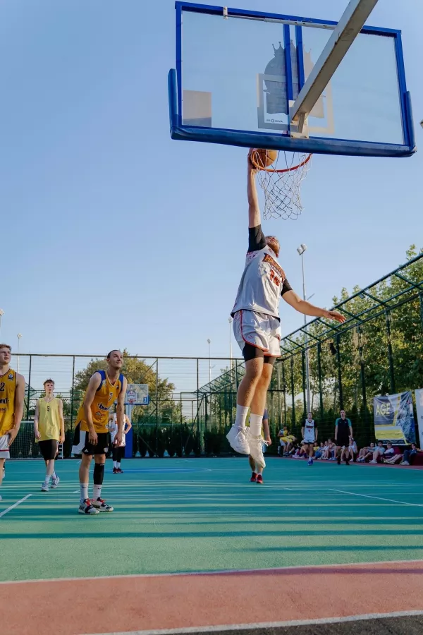 Баскетбольная академия I.S. BASKETBALL на Тополиной аллее в Краснодаре: Баскетбол, Мяч, Игра, Баскетболист, Баскетбольное кольцо, Тренировка, Тренер,