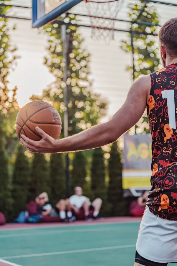 Баскетбольная академия I.S. BASKETBALL на Трамвайной в Краснодаре: Баскетбол, Мяч, Игра, Баскетболистб, Баскетбольное кольцо, Тренировка, Тренер,