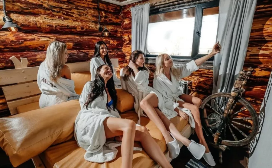 Банная усадьба Емеля на Окружной 29/2 в Новосибирске: Легкий пар, Сауна, SPA, Веники, Караоке, Бассейн, Русская парная,