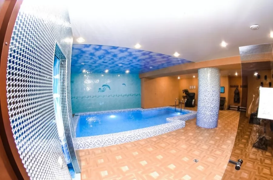 Сауна Сибирский терем на Толстого в Новосибирске: Легкий пар, Сауна, SPA, Турецкая парная, Финская парная, Круглосуточно, Бассейн, Караоке,
