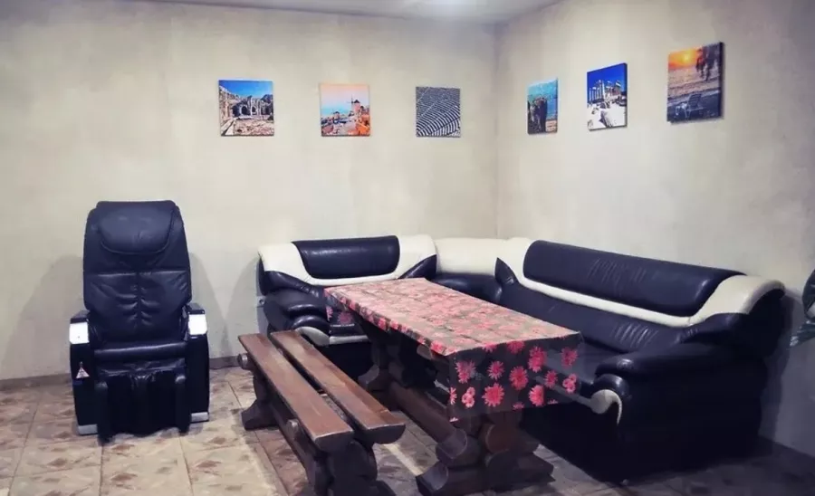 Сауна Сибирский терем на Толстого в Новосибирске: Легкий пар, Сауна, SPA, Турецкая парная, Финская парная, Круглосуточно, Бассейн, Караоке,