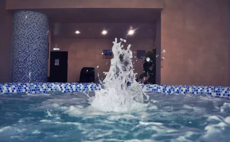 Сауна Сибирский терем в Новосибирске: Баня, Сауна, Бассейн, Караоке, Spa,