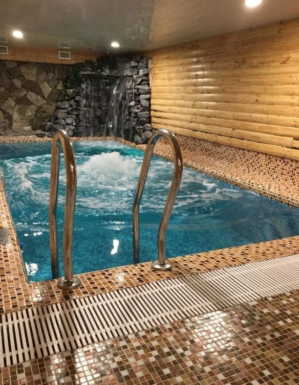 Сауна Сибирский терем в Новосибирске: Баня, Сауна, Бассейн, Караоке, Spa,