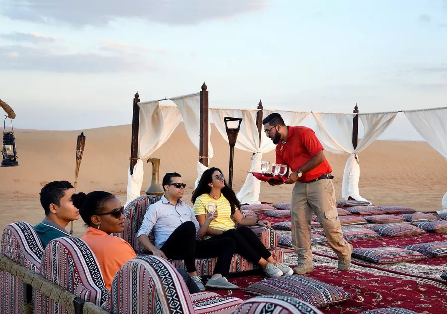 Туры от компании Arabian Desert Tours в Дубаи: Пора отдыхать, Туристам , Экскурсии, Пустыня , Верблюды , Квадрацикл, Desert , Tourists ,