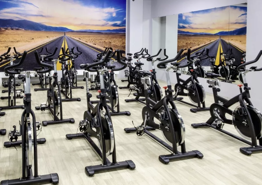 Фитнес-клуб Fitness house в Казани: Зумба, Развиваться, Фитнес, Йога, Аэробика, Детский уголок, Бодифлекс, Боевые искусства, Аквааэробика, Кроссфит,