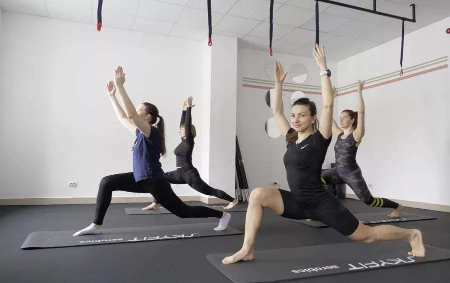 Фитнес-клуб Art fitness studio в Казани: Развитие, Отдельный женский зал, Пилатес, Фитнес, Йога, Аэробика, Зумба, Фитбол, Боевые искусства,