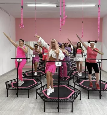 ​Женский фитнес-клуб "Ufit"