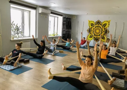Студия йоги YogAlena  в  Казани