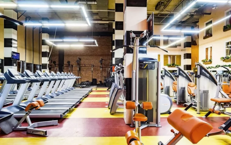 Фитнес-клуб Golden Fitness в Москве: Зумба, Йога, Развиваться, Фитнес, Аэробика, Настольный теннис, Детский уголок, Боевые искусства, Пилатес, Аквааэробика, Сайкл, Кроссфит,