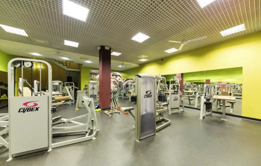 Фитнес-клуб Gold`s Gym на Электрозаводской в Москве: Йога, Калланетика, Танцевальные программы, Персональный тренер, Развиваться, Фитнес, Массаж, Аэробика, Фитнес для беременных, Боевые искусства, Пилатес, Стретчинг,