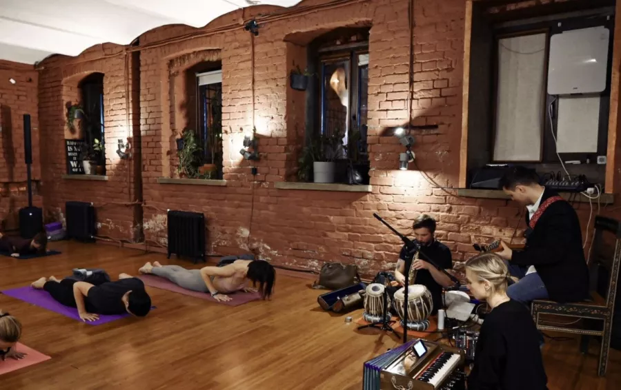 Центр йоги Nym yoga в Москве: Цигун, Йога для детей, Йога для беременных, Аштанга, Кундалини, Хатха, Гвоздетерапия, Развиваться, Фитнес, Стретчинг,