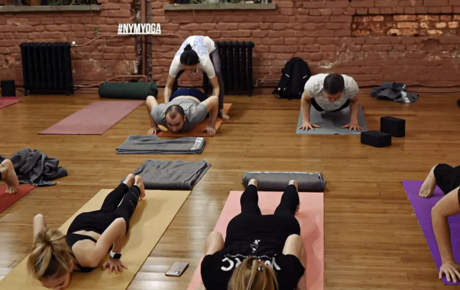 Центр йоги Nym yoga в Москве: Цигун, Йога для детей, Йога для беременных, Аштанга, Кундалини, Хатха, Гвоздетерапия, Развиваться, Фитнес, Стретчинг,