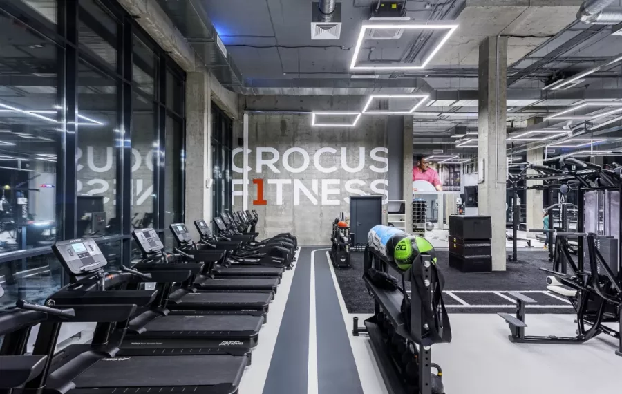 Фитнес-клуб Crocus Fitness Ленинградский в Москве: Аквааэробика, Йога, Пилатес, Танцевальные программы, Развиваться, Фитнес, Детский уголок, Бодифлекс, Сайкл, Аэробика, Кроссфит, Боевые искусства, Стретчинг,