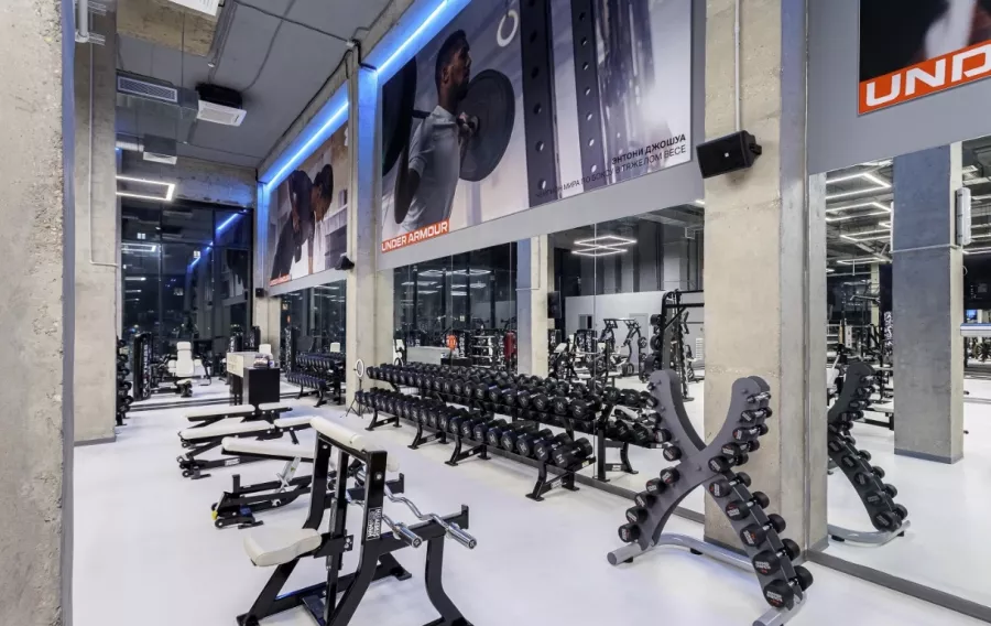 Фитнес-клуб Crocus Fitness Ленинградский в Москве: Аквааэробика, Йога, Пилатес, Танцевальные программы, Развиваться, Фитнес, Детский уголок, Бодифлекс, Сайкл, Аэробика, Кроссфит, Боевые искусства, Стретчинг,