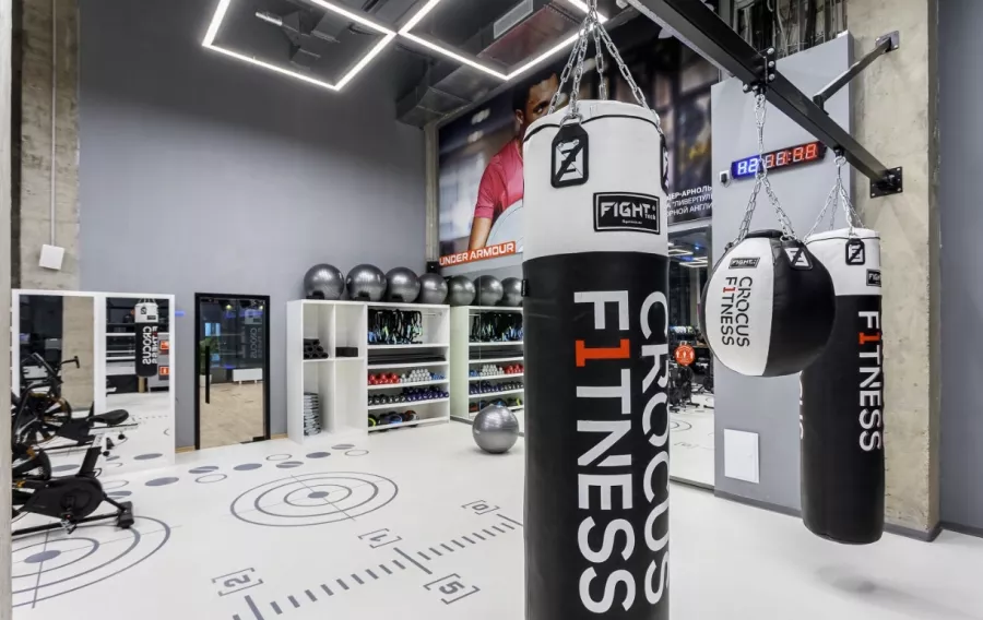 Фитнес-клуб Crocus Fitness Ленинградский в Москве: Аквааэробика, Йога, Пилатес, Танцевальные программы, Развиваться, Фитнес, Детский уголок, Бодифлекс, Сайкл, Аэробика, Кроссфит, Боевые искусства, Стретчинг,