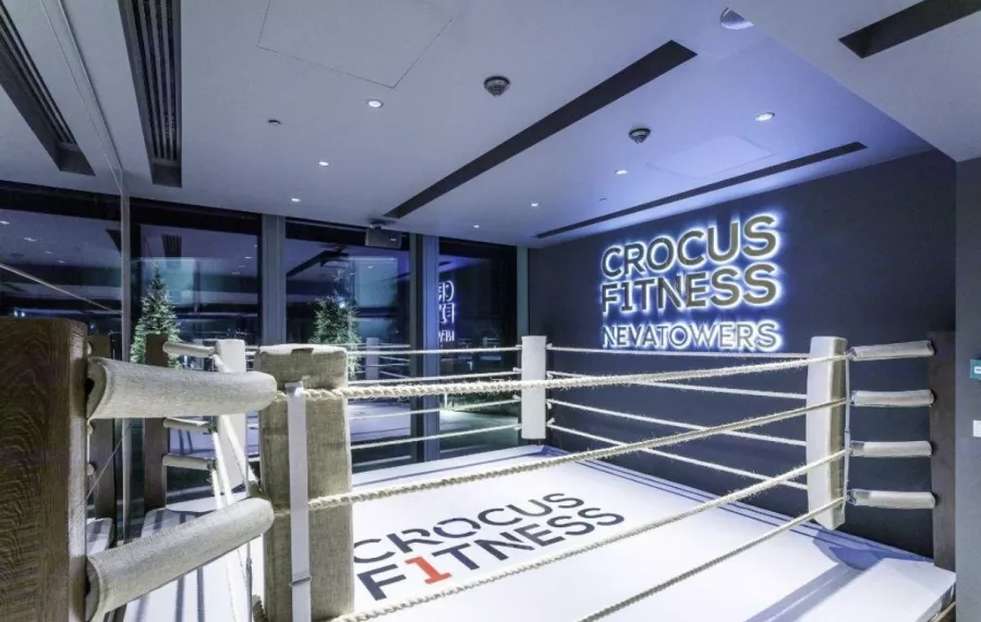 Фитнес-клуб Crocus Fitness Neva Towers в Москве: Бодифлекс, Калланетика, Кроссфит, Сайкл, Танцевальные программы, Развиваться, Фитнес, Йога, Скалодром, Пилатес, Аквааэробика, Стретчинг, Аэробика, Боевые искусства,