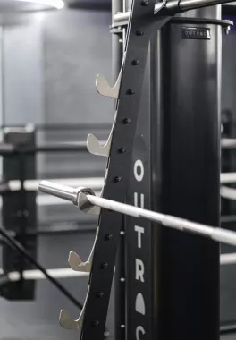 Фитнес-клуб "Crocus fitness" Iskra Gym