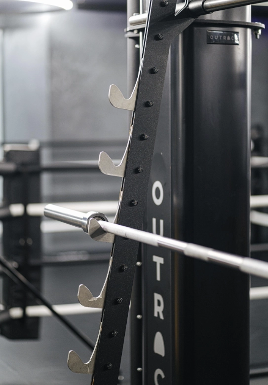 Фитнес-клуб Crocus fitness Iskra Gym в Москве: Стретчинг, Развиваться, Фитнес, Йога, Кроссфит, Пилатес, Аэробика, Боевые искусства, Массаж, Сауны,