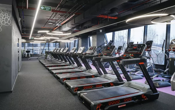 Фитнес-клуб "Crocus fitness" Iskra Gym