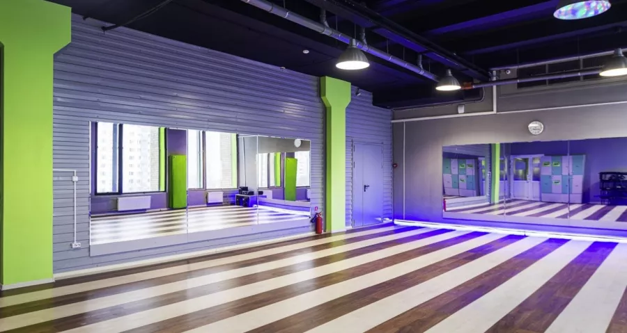 Фитнес-клуб Fit-studio в Москве: Кроссфит, Танцевальные программы, Персональный тренер, Фитнес-бар, TRX тренировки, Развиваться, Фитнес, Массаж, Аэробика, Пилатес, Фитнес для детей, Джампинг, Стретчинг, Йога,