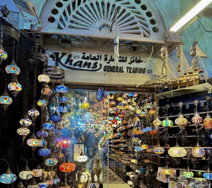 Базар Al Fahidi Souk в Дубаи: Tourists , Shopping , Market , Souvenirs, Шоппинг, Рынок, Базар, Специи, Сувениры, Что посетить , Туристам, Ткани, Текстиль ,