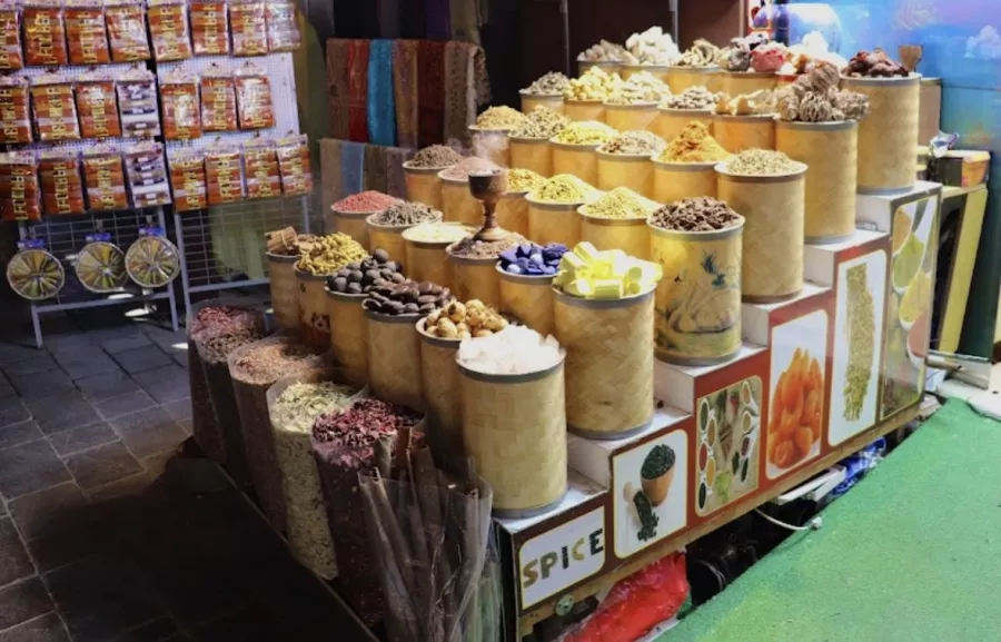 Рынок специй Spice Souk в Дубаи: Туристам , Шоппинг , Маркет, Базар, Рынок , Покупки, Что посетить , Сувениры , Специи, Рынок Специй, Spice Souk, Spice , Market , Shopping , Tourists ,