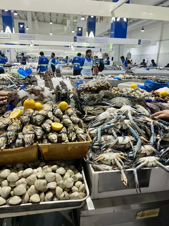 Рынок Deira Waterfront Market в Дубаи: Fish , Crab, Cancer, Seafood, Lobsters, Market , Souk, Рынок, Базар , Морепродукты , Рак, Краб, Омары, Восточный Базар , Рыба,