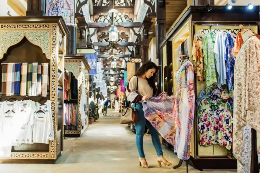 Рынок Naif Market в Дубаи: Разное, Сувениры, Одежда , Рынок,