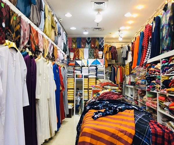 Рынок Naif Market в Дубаи: Tourists , Souvenirs , Shopping , Market , Souk, Clothes , Сувениры , Маркет, Базар , Рынок , Вещевой Рынок , Одежда , Туристам , Шоппинг ,
