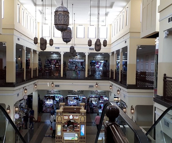 Рынок Naif Market в Дубаи: Tourists , Souvenirs , Shopping , Market , Souk, Clothes , Сувениры , Маркет, Базар , Рынок , Вещевой Рынок , Одежда , Туристам , Шоппинг ,