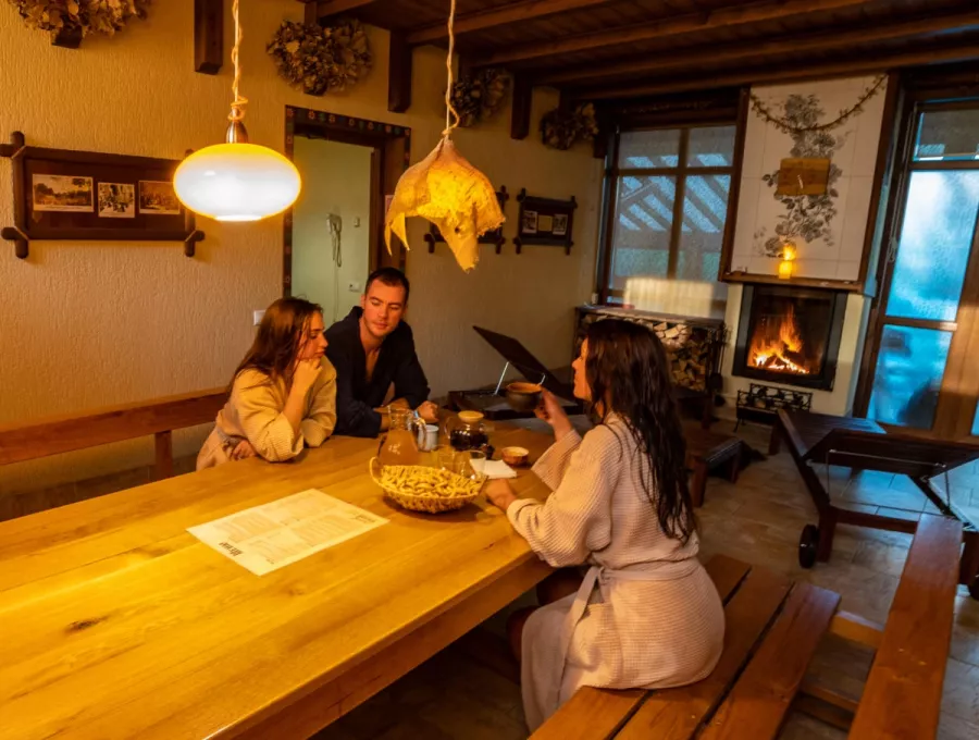 Баня на Горном воздухе в Красной Поляне: Баня, Бассейн, Виды,