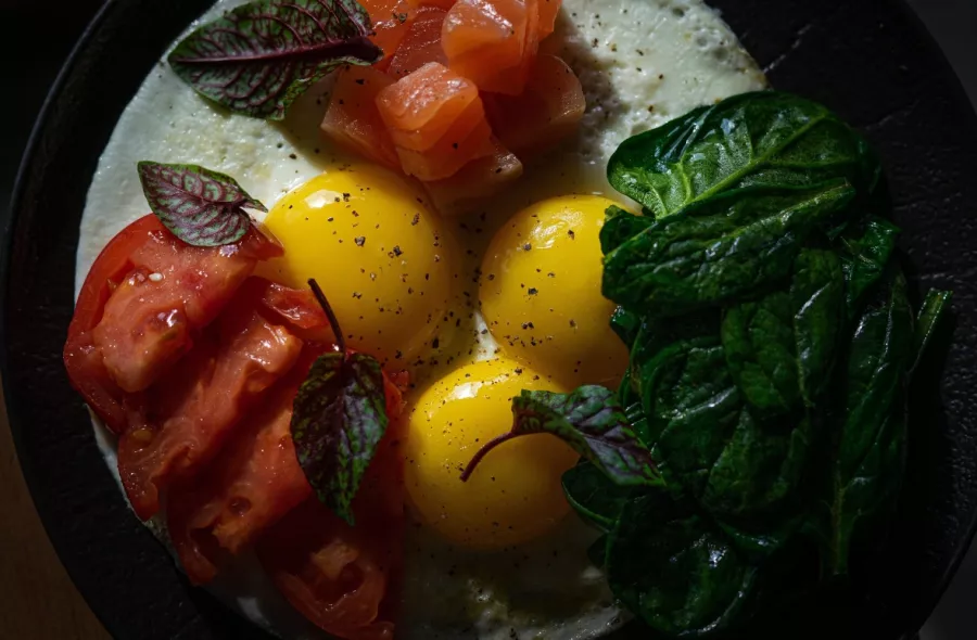 Кафе Polyana vue в Красной Поляне: Еда, Еда навынос, Пицца, Кафе, Салаты, Бар, Десерты, Коктейли, Итальянская кухня, Ресторан, Завтрак,