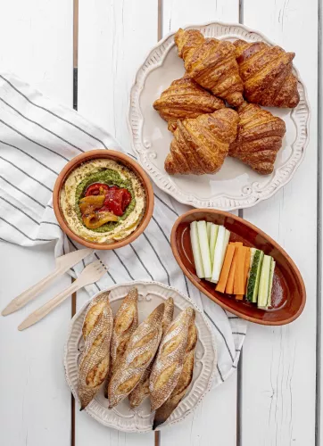 Точка быстрого питания Vinogradov Pastry bistro в Красной Поляне