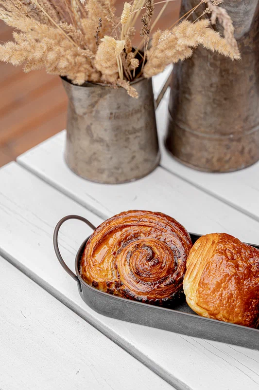 Точка быстрого питания Vinogradov Pastry bistro в Красной Поляне: Круассаны, Быстрое питание , Еда навынос , Сэндвичи , Десерты , Что покушать , Быстрый перекус, Кофе, Чай, Напитки, Еда с собой , Кофе с собой , Летняя терраса , Веранда,