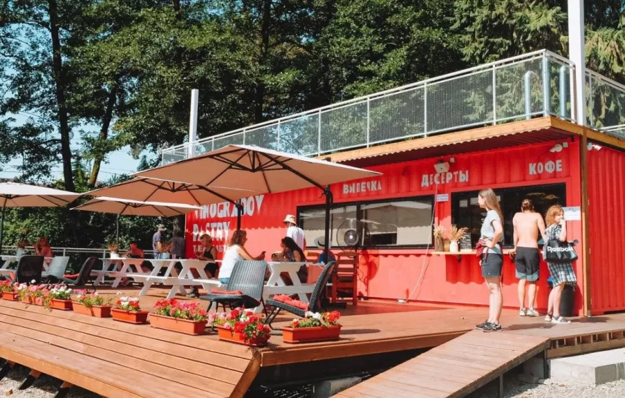 Точка быстрого питания Vinogradov Pastry bistro в Красной Поляне: Круассаны, Быстрое питание , Еда навынос , Сэндвичи , Десерты , Что покушать , Быстрый перекус, Кофе, Чай, Напитки, Еда с собой , Кофе с собой , Летняя терраса , Веранда,