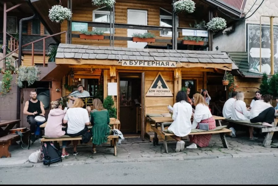 Кафе Дом лесника в Красной Поляне: Еда навынос, Доставка, Авторская кухня, Завтрак, Салаты, Мясо, Виды, Оплата картой, Еда,