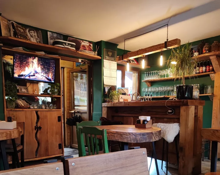 Кафе Дом лесника в Красной Поляне: Еда навынос, Доставка, Авторская кухня, Завтрак, Салаты, Мясо, Виды, Оплата картой, Еда,