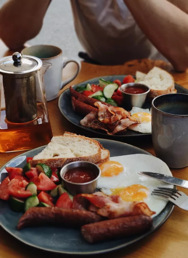 Кафе Дом лесника в Красной Поляне: Еда навынос, Доставка, Авторская кухня, Завтрак, Салаты, Мясо, Виды, Оплата картой, Еда,