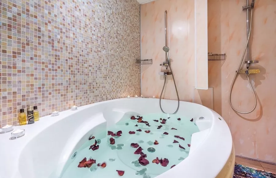 Банный комплекс Rich-House в Москве: Бани, Сауна, Банщик, Парение, Массаж , Бассейн , Комнаты, Релакс , Велнес, Чилим,