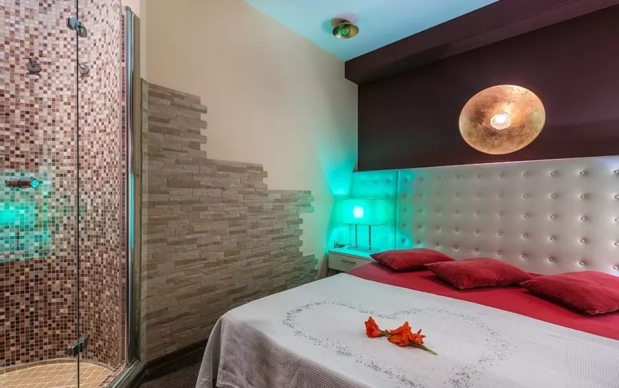 Банный комплекс Rich-House в Москве: Бани, Сауна, Банщик, Парение, Массаж , Бассейн , Комнаты, Релакс , Велнес, Чилим,